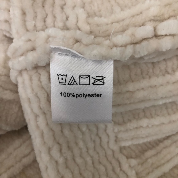 Sweater - Picture 3 of 3